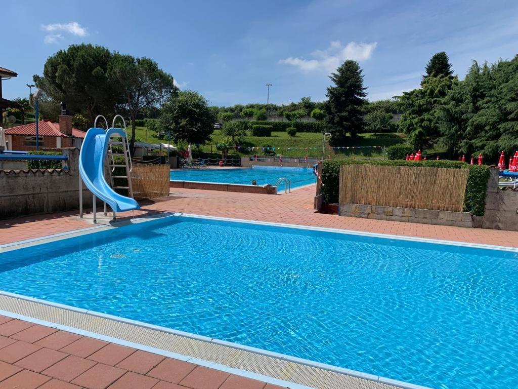 سانثيا Piscina San Lorenzo المظهر الخارجي الصورة