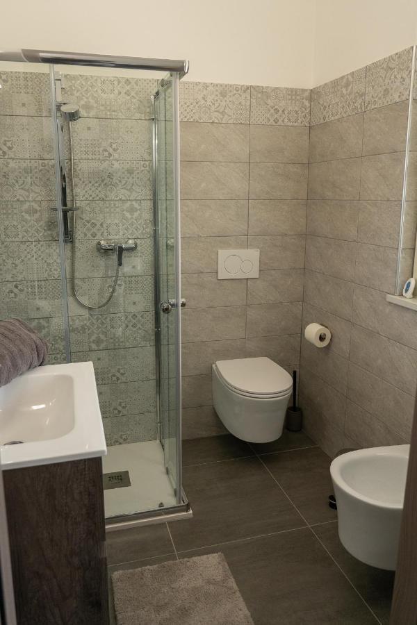 سانثيا Piscina San Lorenzo المظهر الخارجي الصورة
